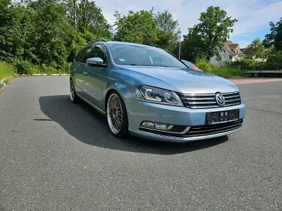 Gebraucht VW Passat 140 PS (102 kW) 2012 Grau Kombi