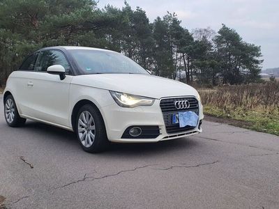 gebraucht Audi A1 8X 1.6TDI Service + Zahnriemen neu TÜV 6/25
