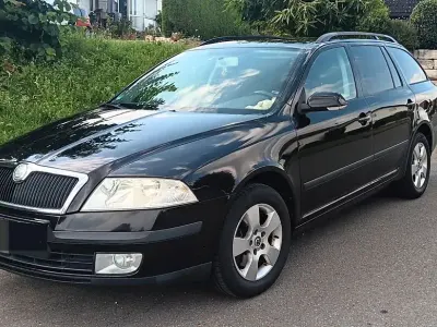 Gebraucht Skoda Octavia Ambiente 160 PS (117 kW) 2009 Schwarz Kombi