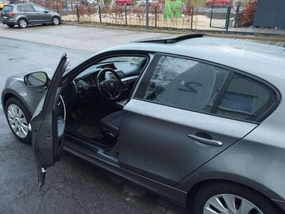 Gebraucht BMW 116 Sport Line 116 PS (85 kW) 2010 Grau Kleinwagen