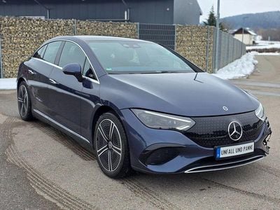 Blau Gebraucht 2025 Mercedes EQE300 Limousine | 32.900 €
