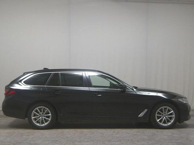 Second-hand BMW 530 Luxury Line 286 CP (210 kW) 2021 Negru Break