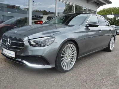 Gebraucht Mercedes E400 330 PS (242 kW) 2022 Grau Limousine