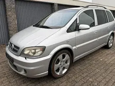 Gebraucht Opel Zafira Njoy 147 PS (108 kW) 2005 Silber Van / Kleinbus