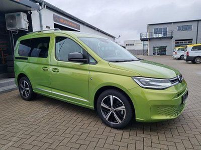 Gebraucht VW Caddy Style 122 PS (89 kW) 2024 Gold Van / Kleinbus