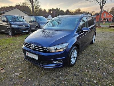 Second-hand VW Touran Comfortline 150 CP (110 kW) 2017 Albastru Monovolum
