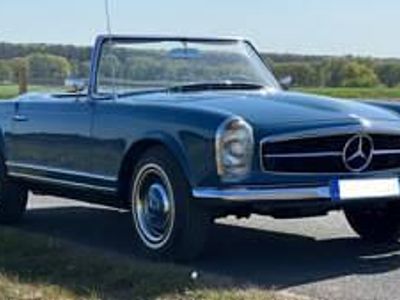 Gebraucht Mercedes 230 150 PS (110 kW) 1966 Blau Cabrio