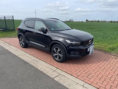 Usado Volvo XC40 R-Design 247 HP (181 kW) 2019 Preto SUV