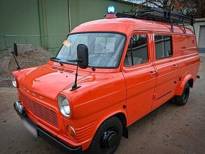 Second-hand Ford Transit 65 CP (47 kW) 1972 Roșu Monovolum
