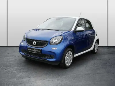 Używany Smart ForFour 90 KM (66 kW) 2019 Niebieski Hatchback