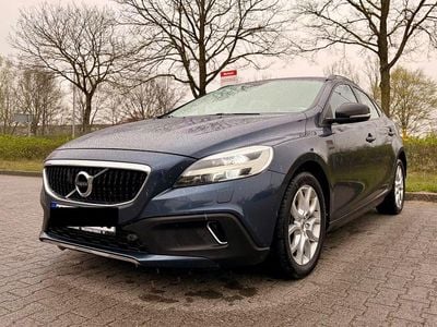 Gebraucht Volvo V40 CC 190 PS (139 kW) 2017 Blau Kombi