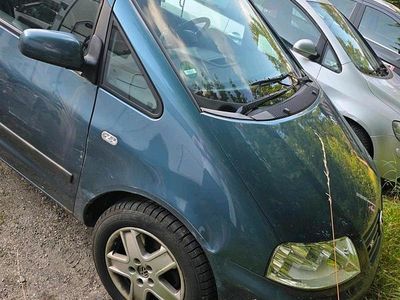VW Sharan