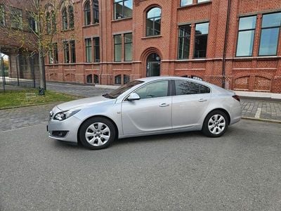 Usata Opel Insignia Innovation 163 CV (119 kW) 2014 Argento Berlina