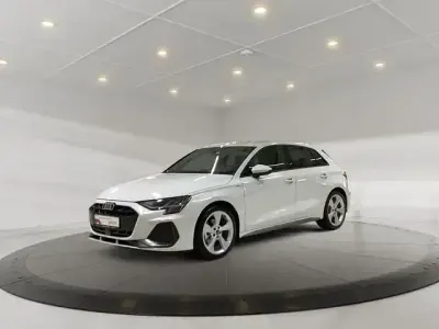Gebraucht Audi A3 S-Line 150 PS (110 kW) 2025 Weiß Limousine