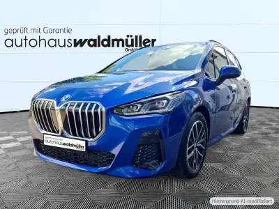 Gebraucht BMW 220 Active Tourer M Sport 170 PS (125 kW) 2022 Blau Van / Kleinbus