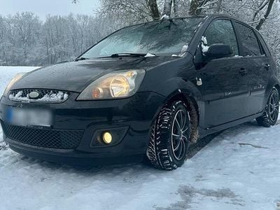 Gebraucht Ford Fiesta 96 PS (70 kW) 2008 Schwarz Kleinwagen