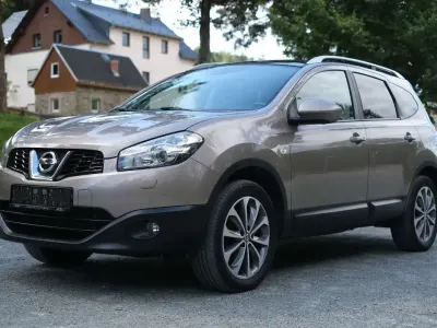 Gebraucht Nissan Qashqai +2 Tekna 131 PS (96 kW) 2014 Cafe latte SUV