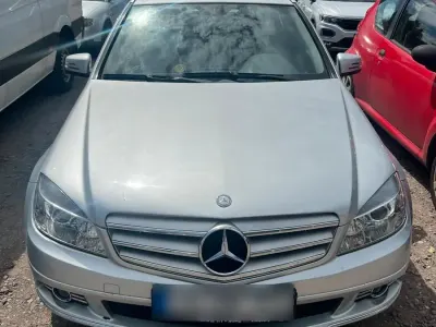 Gebraucht Mercedes 220 170 PS (125 kW) 2009 Grau Kombi