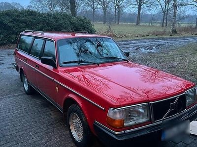Gebraucht Volvo 240 150 PS (110 kW) 1991 Rot Kombi