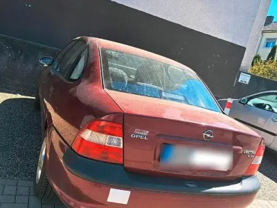 Gebraucht Opel Vectra 101 PS (74 kW) 1997 Braun Limousine