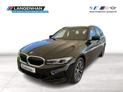 Gebraucht BMW 320 Sport Line 184 PS (135 kW) 2023 Schwarz Kombi