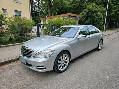 Second-hand Mercedes S450 340 CP (250 kW) 2010 Argintiu Berlinǎ