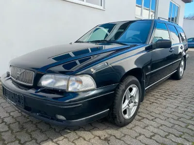 Gebraucht Volvo V70 144 PS (105 kW) 1997 Schwarz Kombi