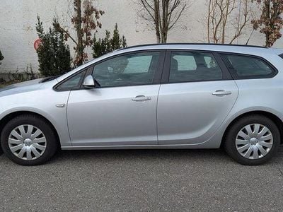 Gebraucht Opel Astra 140 PS (102 kW) 2013 Silber Kombi