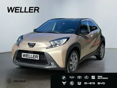 Gebraucht Toyota Aygo X Pulse 72 PS (52 kW) 2022 Beige SUV