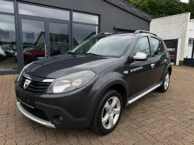 Gebraucht Dacia Sandero 87 PS (63 kW) 2010 Grau Limousine