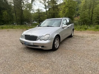 Gebraucht Mercedes C220 143 PS (105 kW) 2001 Silber Kombi