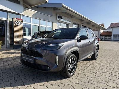 Gebraucht Toyota Yaris Hybrid Connect Style 116 PS (85 kW) 2023 Marlingrau metallic