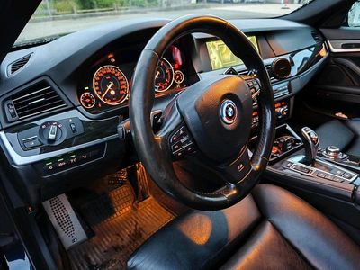 BMW M550