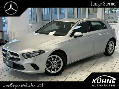 Gebraucht Mercedes A180 Progressive 136 PS (100 kW) 2021 Silber Limousine