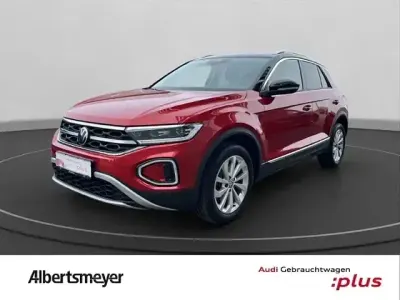 Second-hand VW T-Roc Style 150 CP (110 kW) 2022 Roșu SUV