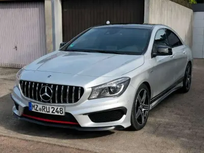 Gebraucht Mercedes CLA250 AMG line 211 PS (155 kW) 2015 Silber Coupé