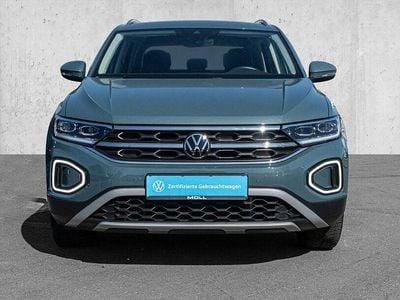 Second-hand VW T-Roc Style 110 CP (80 kW) 2023 Albastru SUV