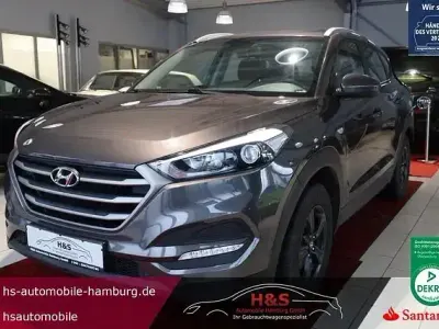 Używany Hyundai Tucson GO! 177 KM (130 kW) 2017 Moon rock / met SUV