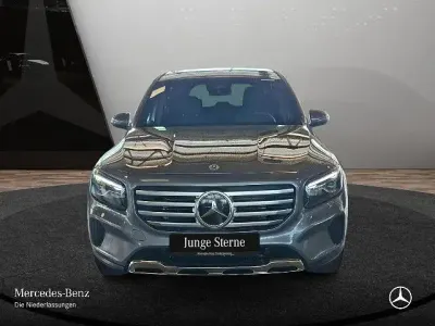 Gebraucht Mercedes GLB180 Progressive 136 PS (100 kW) 2025 Grau SUV