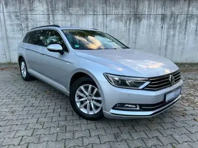Gebraucht VW Passat Comfortline 170 PS (125 kW) 2018 Silber Kombi