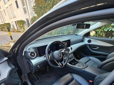 Gebraucht Mercedes E220 Avantgarde 200 PS (147 kW) 2022 Schwarz Kombi