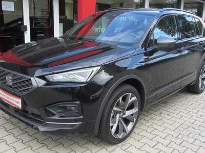 Deep schwarz metallic Gebraucht 2023 Seat Tarraco FR SUV | 40.990 € (Teuer)