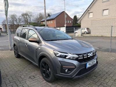 Nouă Dacia Jogger Extreme 101 CP (74 kW) 2025 Gri Monovolum
