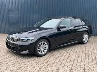 Gebraucht BMW 318 M Sport 156 PS (114 kW) 2025 Schwarz Kombi