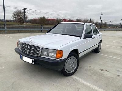 Gebraucht Mercedes 190 132 PS (97 kW) 1988 Weiß Limousine