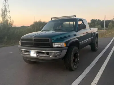 Gebraucht Dodge Ram 230 PS (169 kW) 1998 Grün Pickup