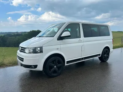 Gebraucht VW Caravelle 140 PS (102 kW) 2013 Weiß Van
