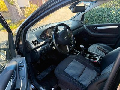 Usata Mercedes A180 Avantgarde 109 CV (80 kW) 2007 Nero Utilitaria