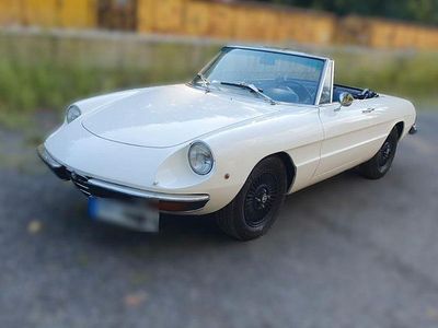 Gebraucht Alfa Romeo Spider 121 PS (88 kW) 1972 Weiß Cabrio