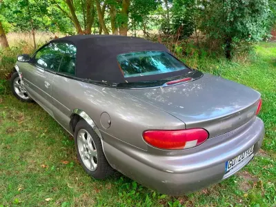 Gebraucht Chrysler Stratus 163 PS (119 kW) 1998 Grau Cabrio